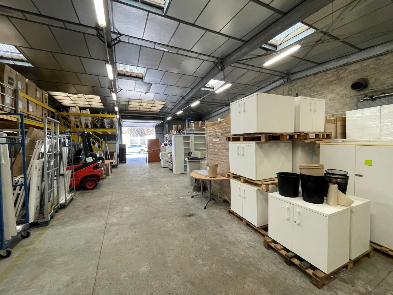 Local d'activité Aulnay-sur-Mauldre 877m² Vente local d'activité Aulnay-sur-Mauldre Yvelines OVACT2530053 3